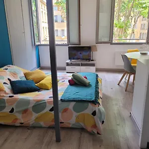  Appartement Charmant Studio Avec Mezzanine France